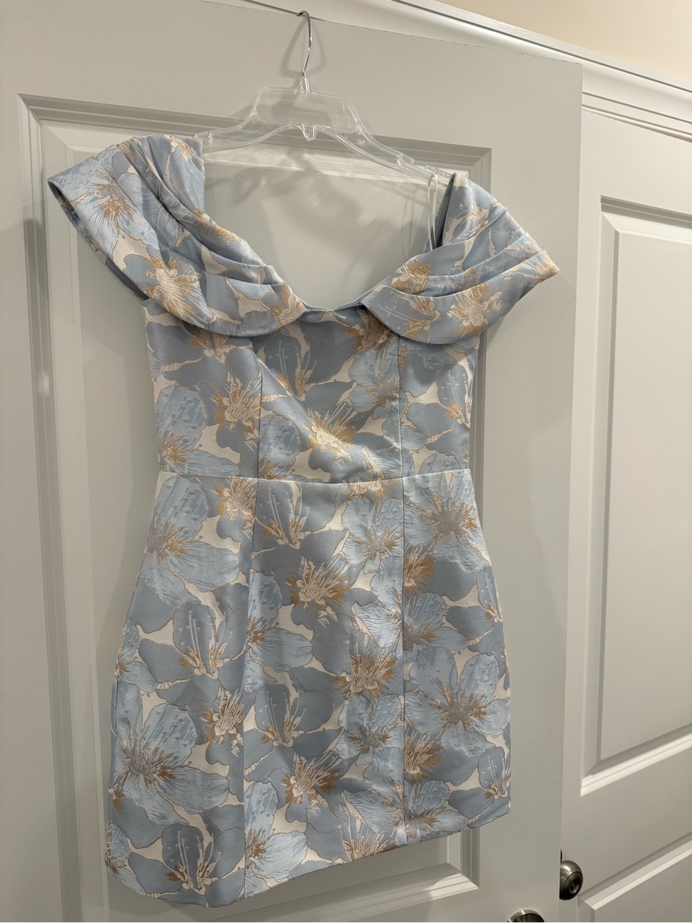 Elliatt Pale Blue Dress with Gold Floral Detail - Picture 2 of 6